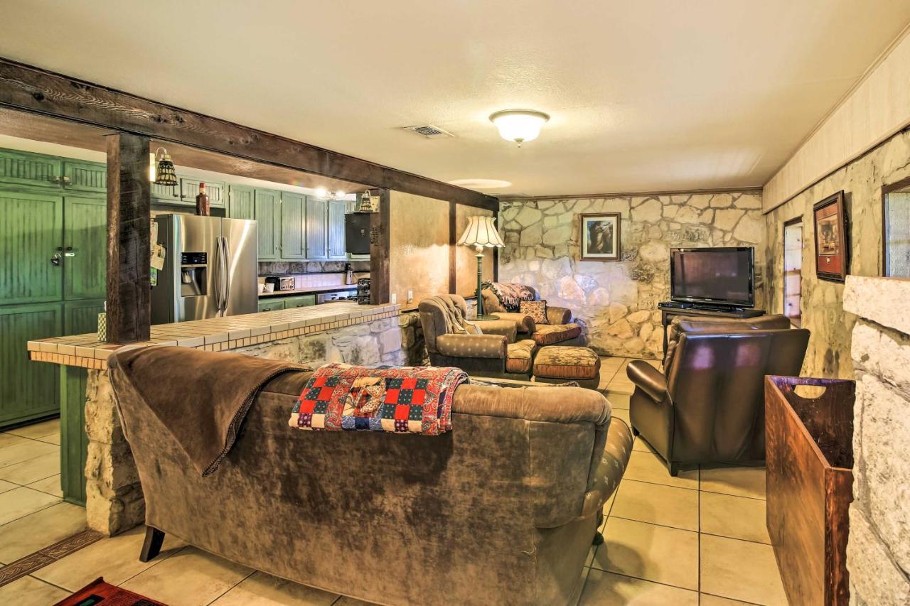 Countryside Cottage 17 Mi To Downtown San Antonio Bagian luar foto